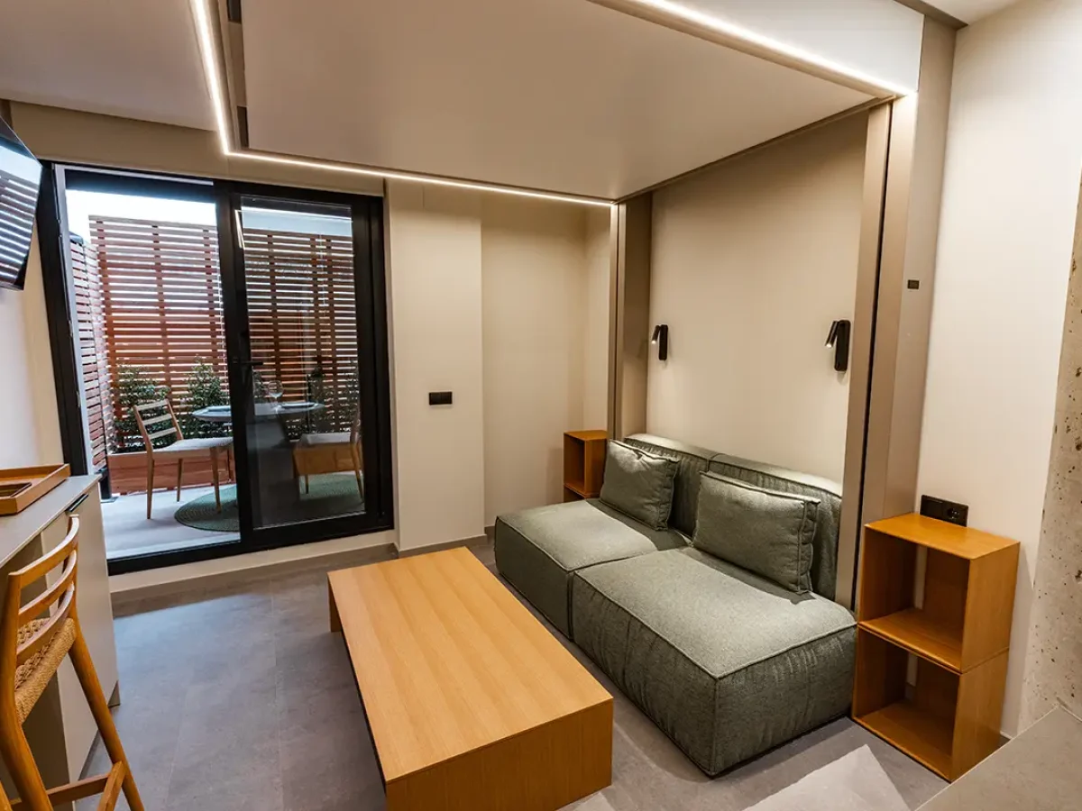 habitacion con terraza webp