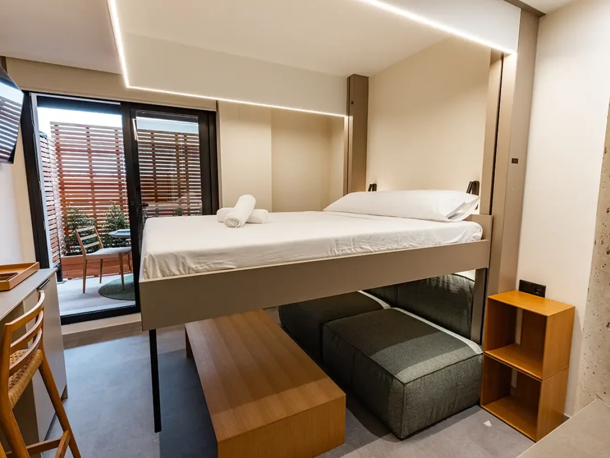 habitacion con terraza webp