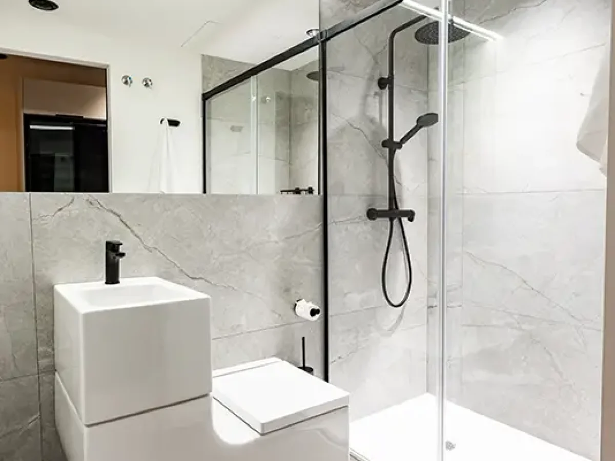 habitacion con terraza webp